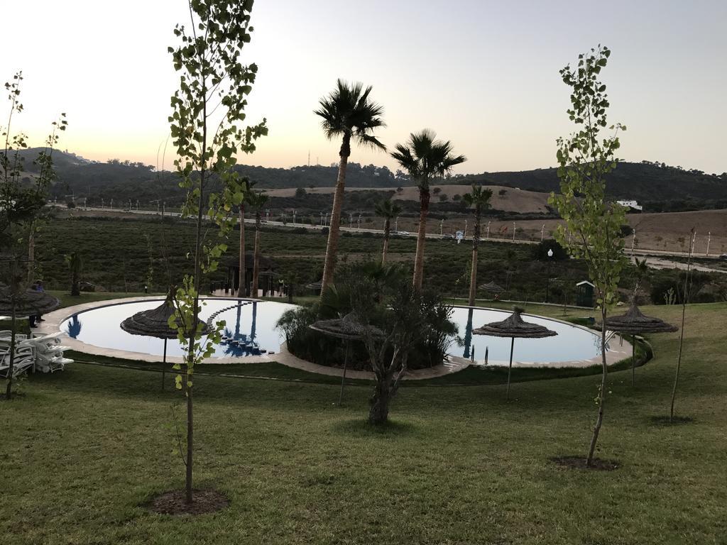 Lilac Gardens Resort Cabo Negro Bagian luar foto